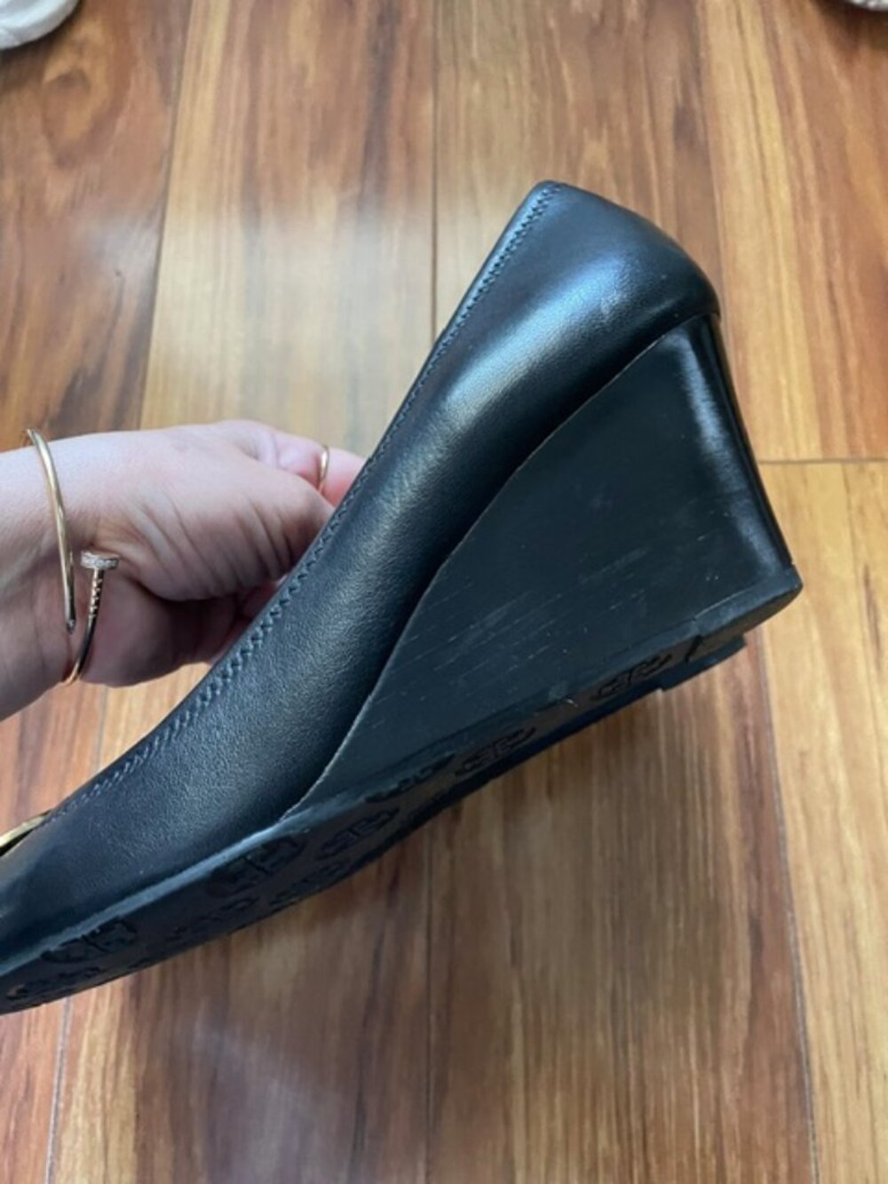 Tory Burch Women's Sally Wedge Platform Pump Shoes, Black, Size 8.5 - Picture 4 of 6